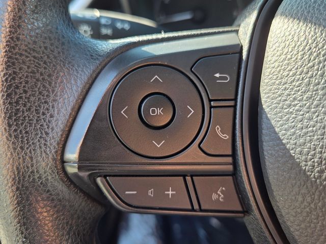Used 2025 Toyota Corolla LE FWD image 25
