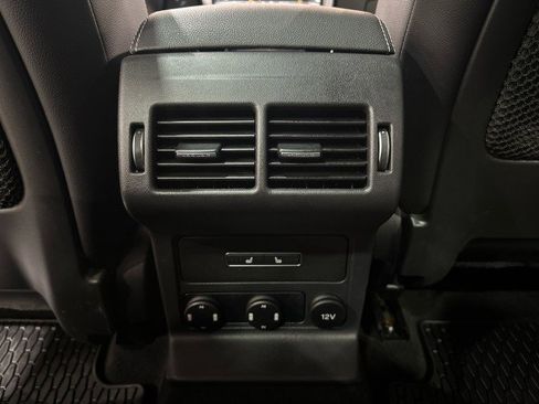 Used 2017 Jaguar F-PACE R-Sport image 38