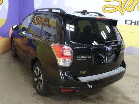 Used 2018 Subaru Forester 2.5i Premium AWD/4WD image 6