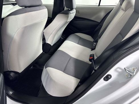 Used 2025 Toyota Corolla LE FWD image 12
