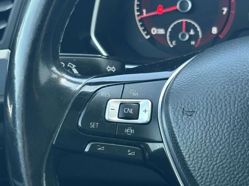 Used 2019 Volkswagen Jetta SE w/ Cold Weather Package image 23