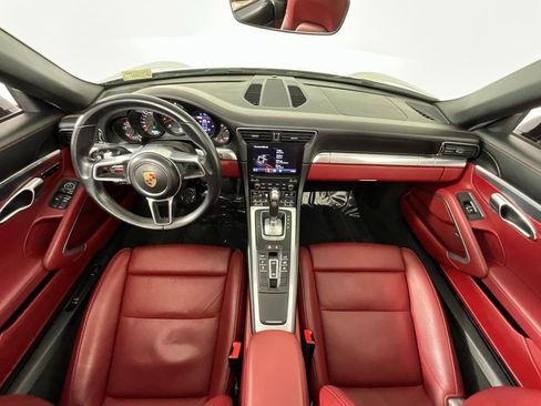 Used 2019 Porsche 911 Targa 4 AWD/4WD image 11