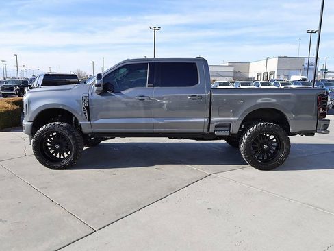 Used 2025 Ford F350 Platinum AWD/4WD image 3