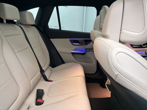New 2026 Mercedes-Benz GLC 300 4MATIC image 27