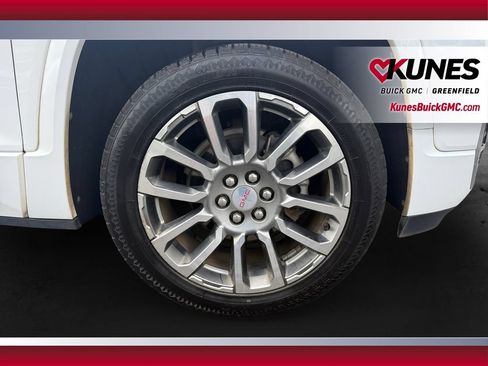 Used 2023 GMC Acadia Denali FWD image 13