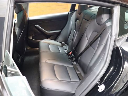 Used 2023 Tesla Model 3 Standard Range image 38