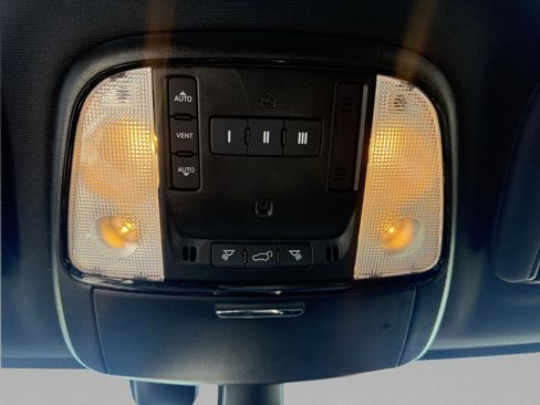 Used 2024 Dodge Durango GT image 20