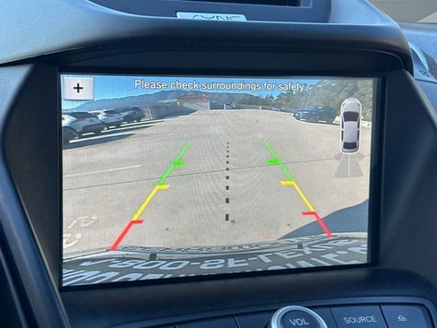 Used 2017 Ford Escape SE w/ SE Leather Comfort Package image 26