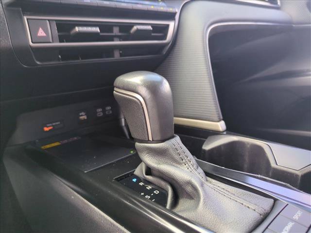 Certified 2025 Toyota Camry SE FWD image 12