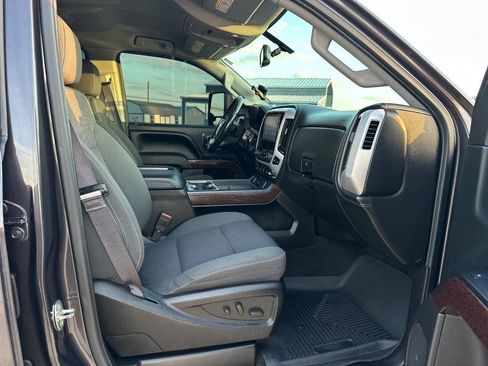 Used 2015 GMC Sierra 2500 SLE w/ Suspension Package, Off-Road image 17