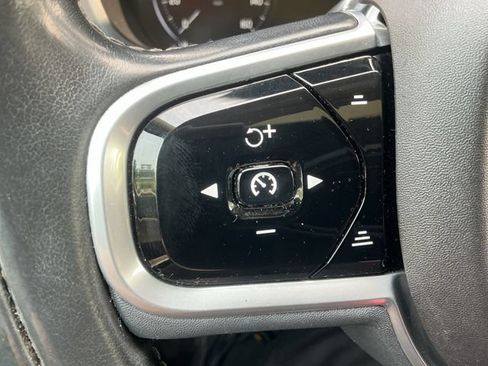 Used 2018 Volvo XC60 T8 Inscription w/ Advanced Package AWD/4WD image 19
