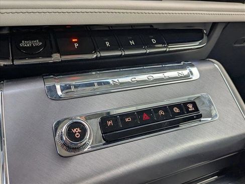 New 2025 Lincoln Aviator 2WD w/ Jet Appearance Package image 14