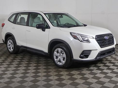 Used 2023 Subaru Forester AWD/4WD image 43