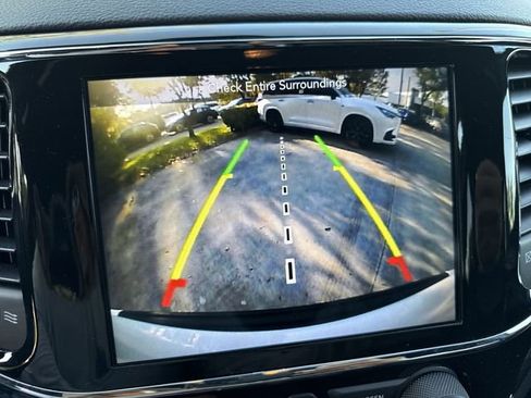 Used 2019 Jeep Grand Cherokee Altitude image 17