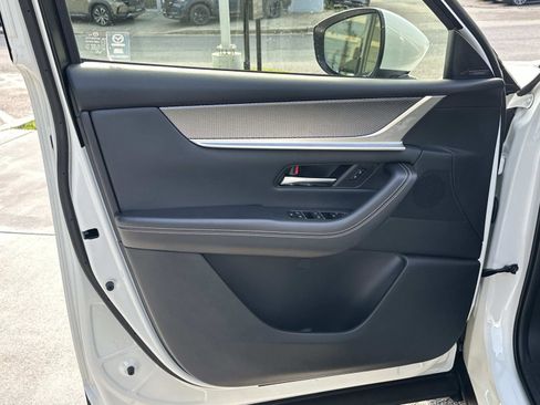 Certified 2024 MAZDA CX-90 3.3 Turbo w/ Premium Plus Pkg image 16