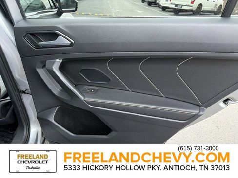 Used 2022 Volkswagen Tiguan SE image 21
