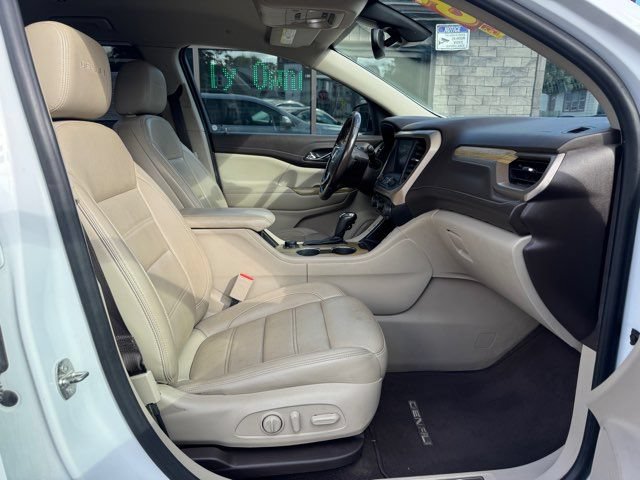 Used 2019 GMC Acadia Denali AWD/4WD image 17