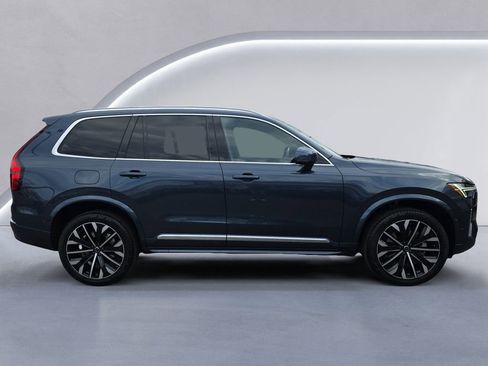 New 2026 Volvo XC90 B6 Plus w/ Protection Package Premier image 3
