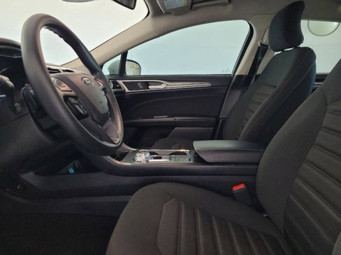 Used 2019 Ford Fusion SE FWD image 17