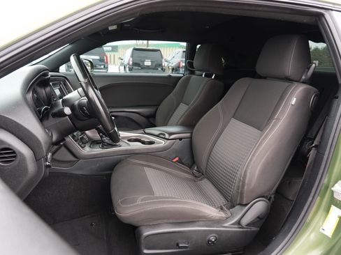 Used 2020 Dodge Challenger SXT w/ Blacktop Package image 12