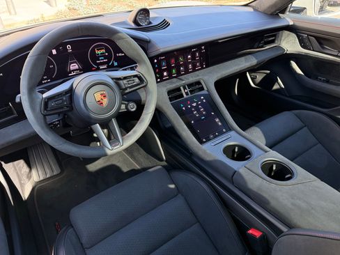 Certified 2025 Porsche Taycan GTS image 4