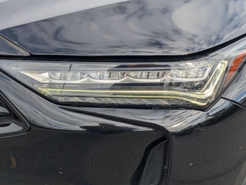 Used 2023 Acura MDX A-Spec image 12