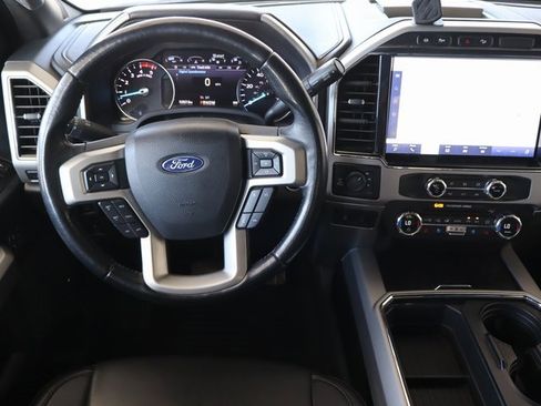 Used 2022 Ford F250 Lariat w/ Black Appearance Package image 25