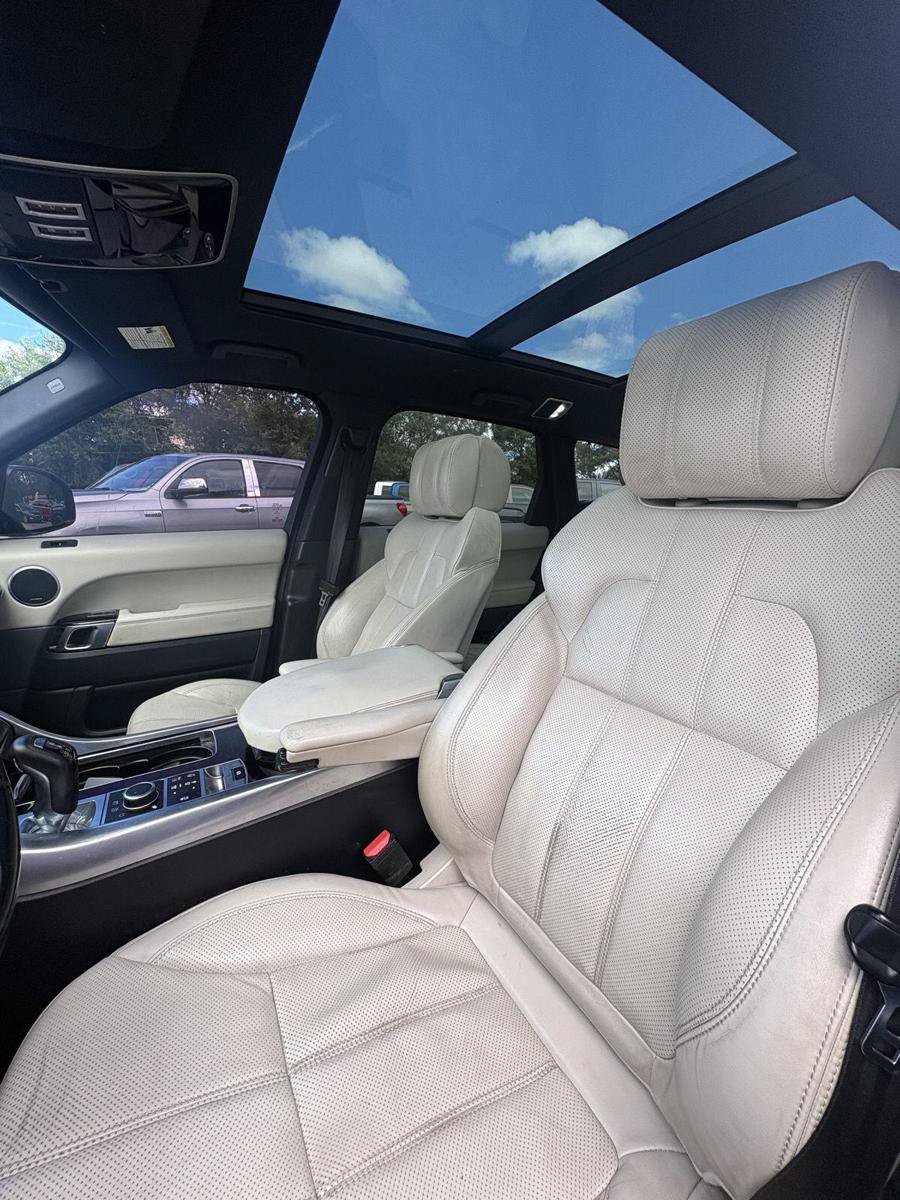 Used 2014 Land Rover Range Rover Sport HSE AWD/4WD image 4