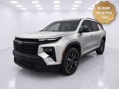 Used 2025 Chevrolet Traverse RS