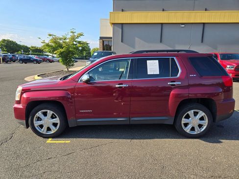 Used 2016 GMC Terrain SLE w/ Technology Package AWD/4WD image 4