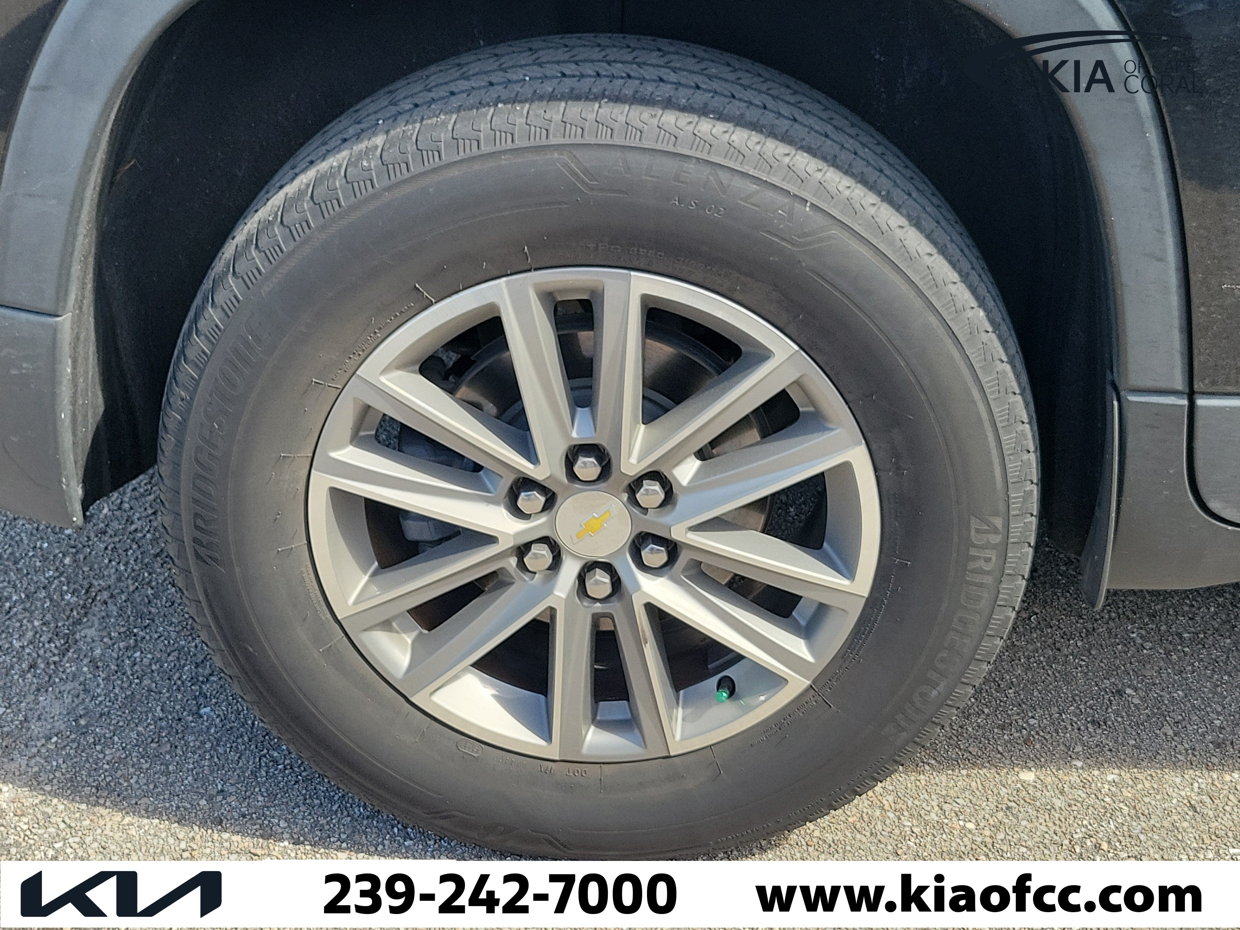 Used 2022 Chevrolet Traverse LT FWD image 5