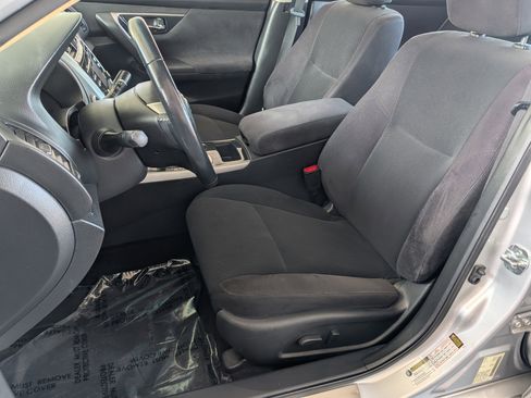 Used 2013 Nissan Altima 2.5 SV image 22