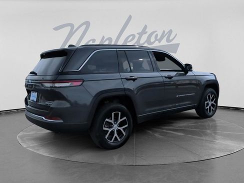 Used 2024 Jeep Grand Cherokee Limited AWD/4WD image 6