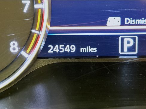 Used 2025 Nissan Sentra SV image 19