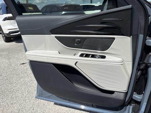 New 2026 Lincoln Nautilus Premier AWD/4WD image 18