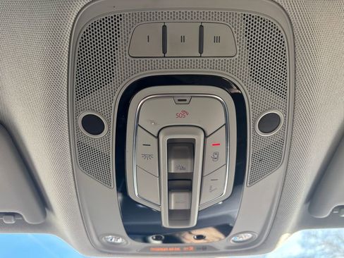 Used 2018 Audi Q5 2.0T Premium Plus w/ Premium Plus Package image 35