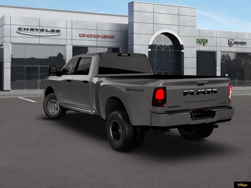 New 2026 RAM 3500 Big Horn AWD/4WD image 5