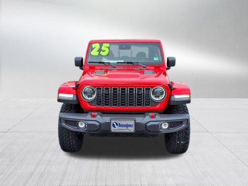 New 2025 Jeep Gladiator Rubicon w/ Convenience Group image 3