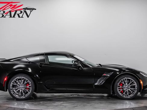 Used 2015 Chevrolet Corvette Z06 RWD image 14