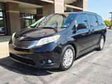 Used 2014 Toyota Sienna XLE image 3