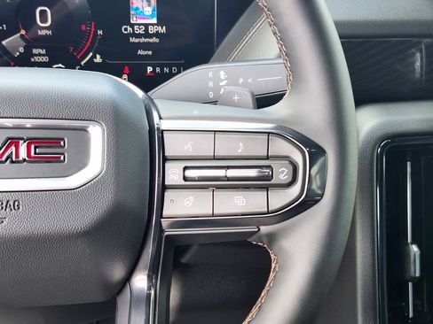 Used 2026 GMC Yukon XL AT4 AWD/4WD image 28