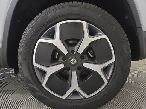 Used 2024 Rivian R1S Adventure Dual AWD/4WD image 10