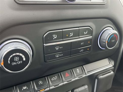 Used 2025 Chevrolet Silverado 1500 Custom w/ Turbomax Blackout Package image 34