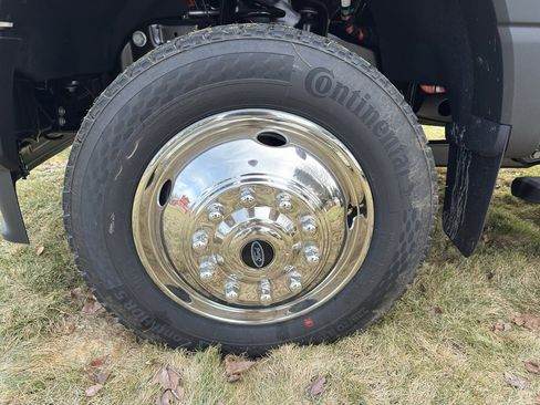 New 2026 Ford F550 4x4 Regular Cab Super Duty image 7