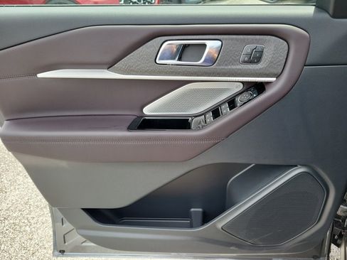 New 2026 Ford Explorer Platinum RWD image 24