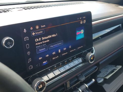 Used 2023 Chevrolet Colorado Z71 w/ Z71 Convenience Package 2 AWD/4WD image 15