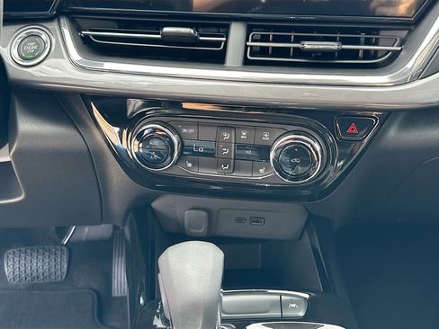 Used 2026 Chevrolet Trax ACTIV w/ Driver Confidence Package image 15