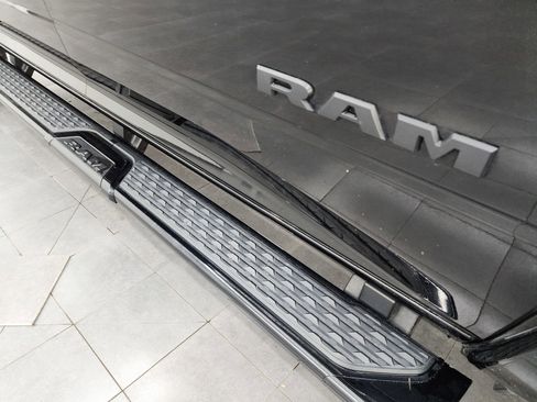 Used 2020 RAM 2500 Laramie image 33