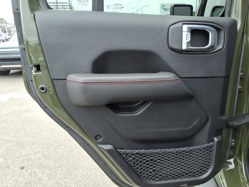 Used 2023 Jeep Wrangler Unlimited Rubicon 4xe AWD/4WD image 21