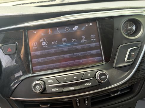 Used 2017 Buick Envision Essence AWD/4WD image 16